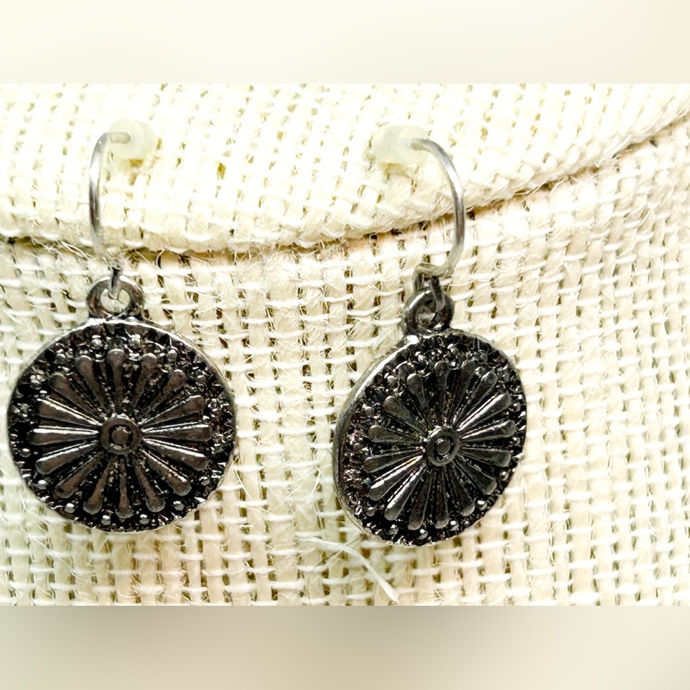 Silvertone Circle Pinwheel Fish Hook Earrings